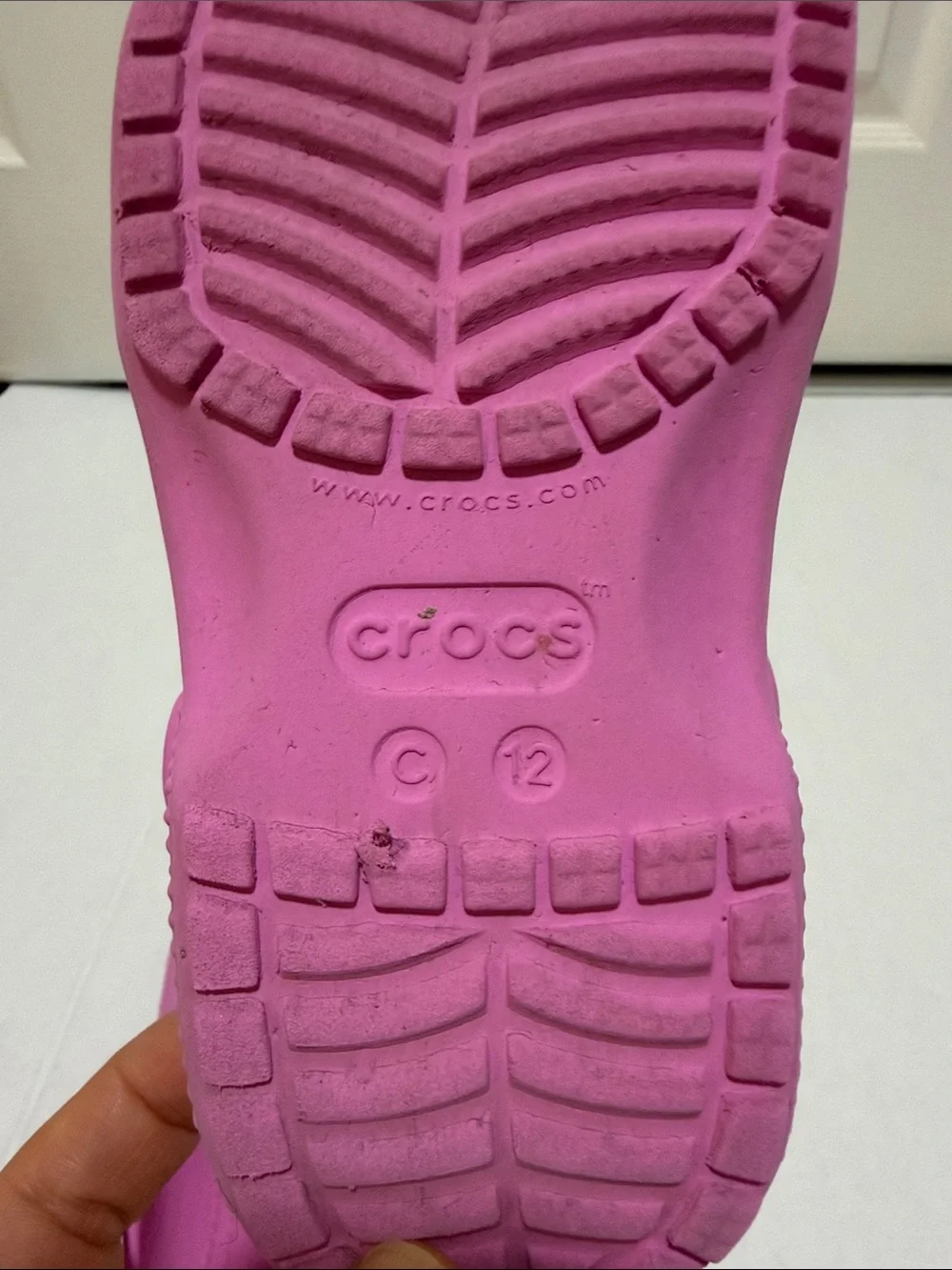Crocs Kids Classic Pink Clogs Sandals Beach Pool - Toddler Size 12 - Picture 9 of 9